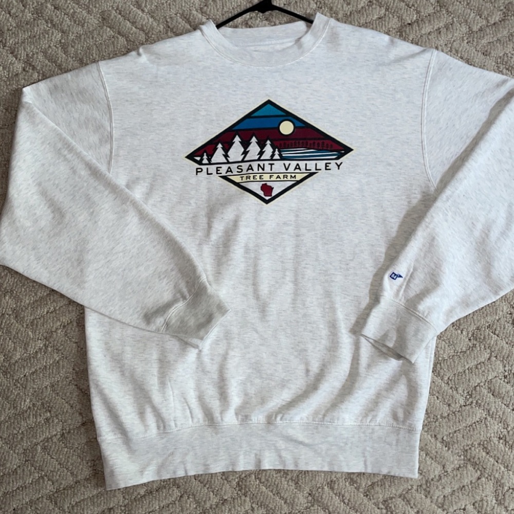 Vintage Christmas Tree Farm Crewneck - Large
